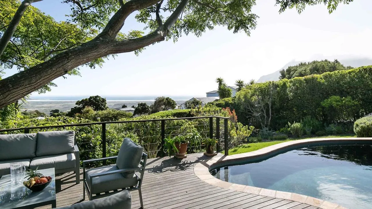 Holiday home Noordhoek'S Hidden Gem - Backup Power Cape Town