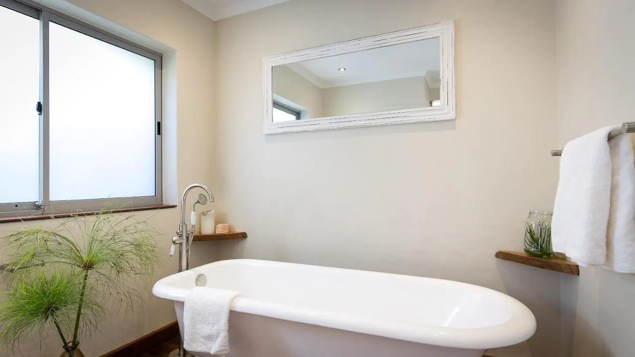 Noordhoek'S Hidden Gem - Backup Power Cape Town Holiday home